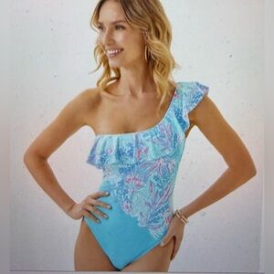 Lilly Pulitzer, new with tags‎ CAELUM ruffle one piece swimsuit size 10